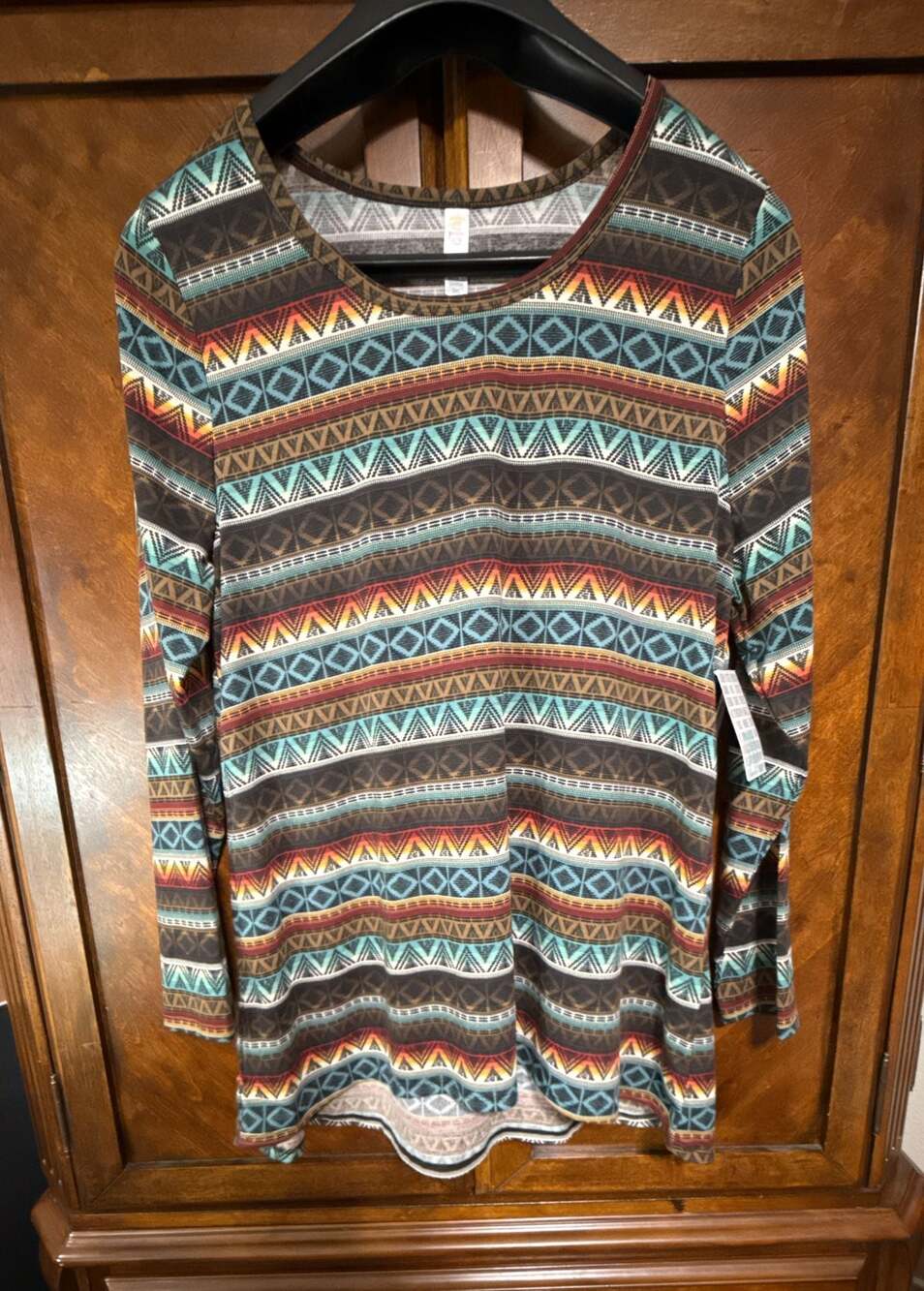 LuLaRoe Lynnae 2XL Aztec Geometric Print Long Sleeve Top New With Tags